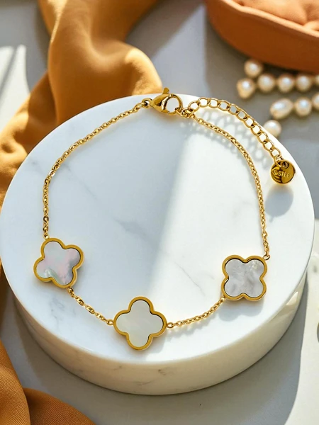 Браслет Callisto Nero з мотивом квітки