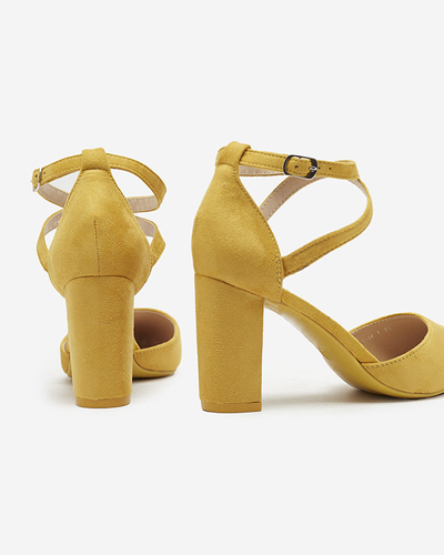 OUTLET Senffarbene Damen-Pumps auf einem Pfosten Amagy- Footwear