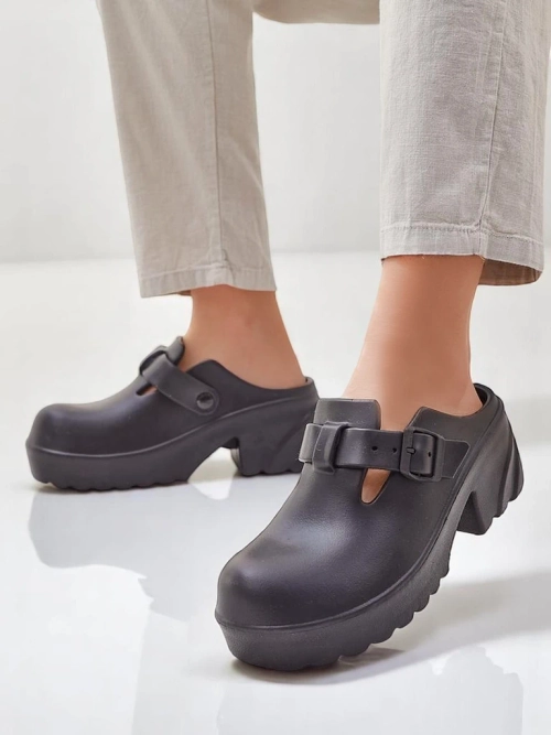 Royalfashion жіночі гумові сандалі на підборах Voxones