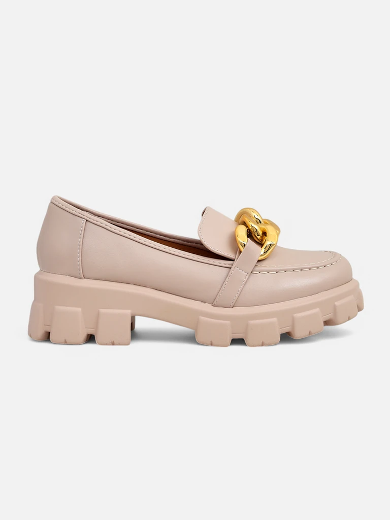 Damen Loafers beige Callista mit Kette, flacher Absatz, Öko-Leder
