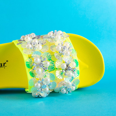 Жовті неонові жіночі шльопанці з оздобленням на платформі Maurelle