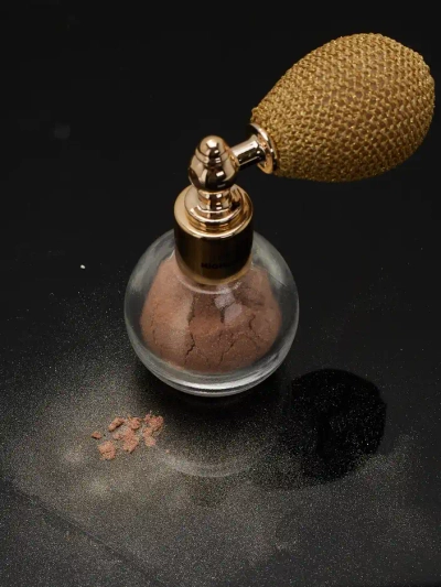 Luxelux Highlighter in einer Pumpflasche 01 2g