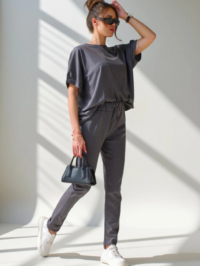 Royalfashion Жіночий комплект з бавовни з коротким рукавом та прямими штанами