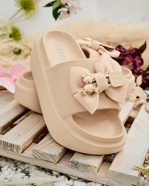 Royalfashion Жіночі гумові шльопанці з декоративним бантом Apis