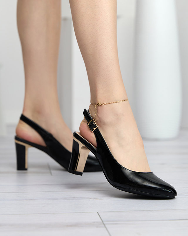 Lackierte Damensandalen auf einem Pfosten in schwarz Lafla - Schuhe