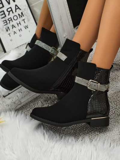 Höhere Damenstiefeletten aus Öko-Leder Arasse