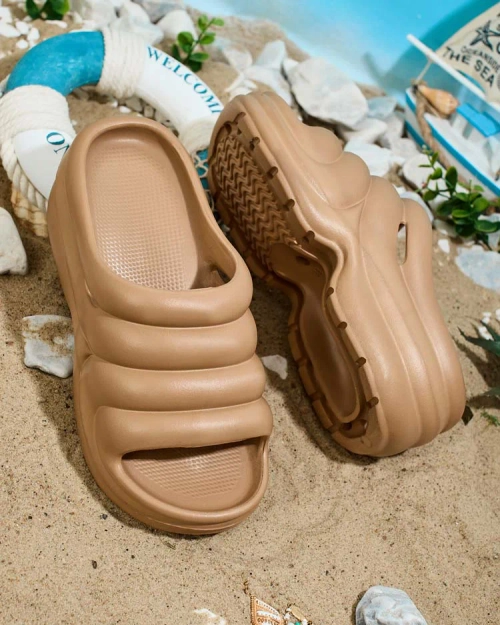 Royalfashion Жіночі шльопанці гумові Koriv