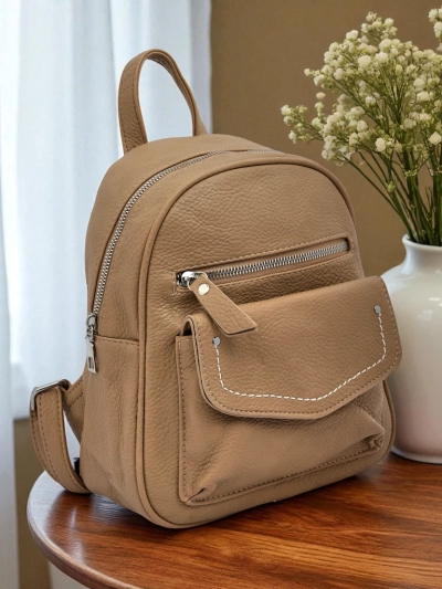 Geflochtener Damenrucksack Królewska Moda Livia beige Öko-Leder 25x25cm