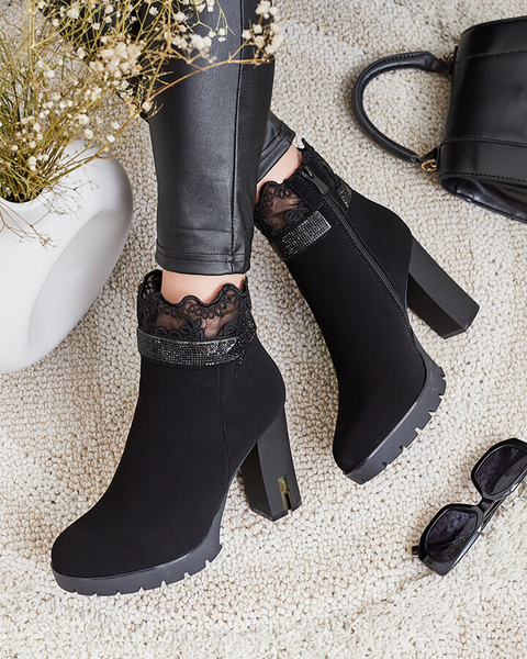 Жіночі черевики Royalfashion Leroleda з декором на шпильці