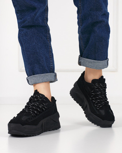 Schwarze Damen Sportschuhe Turnschuhe auf einem Hallenkeil Neritis - Schuhe