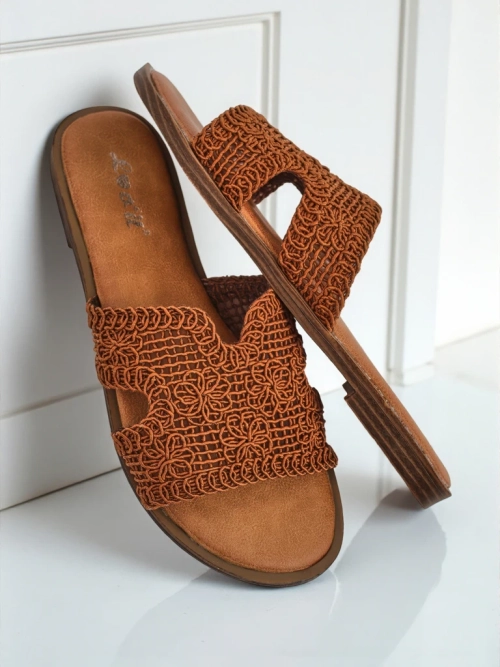 Rpyalfashion Шльопанці жіночі з декоративним ремінцем Braida