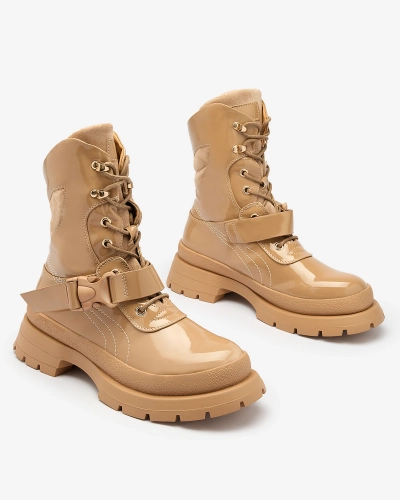 Royalfashion Lackstiefel für Damen in Hellbraun Setogy