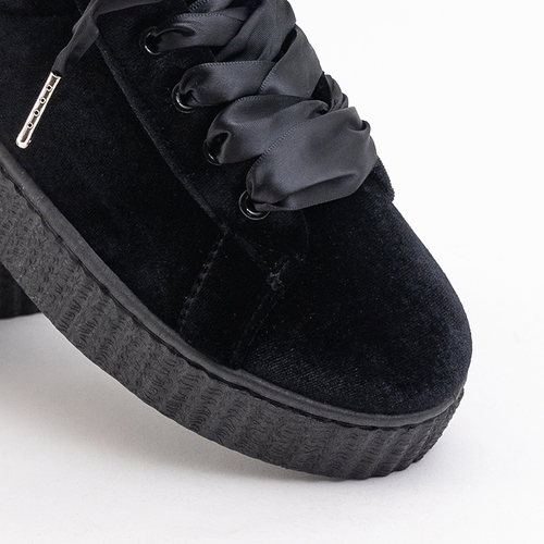 Чорні жіночі велюрові кеди на платформі Itoda