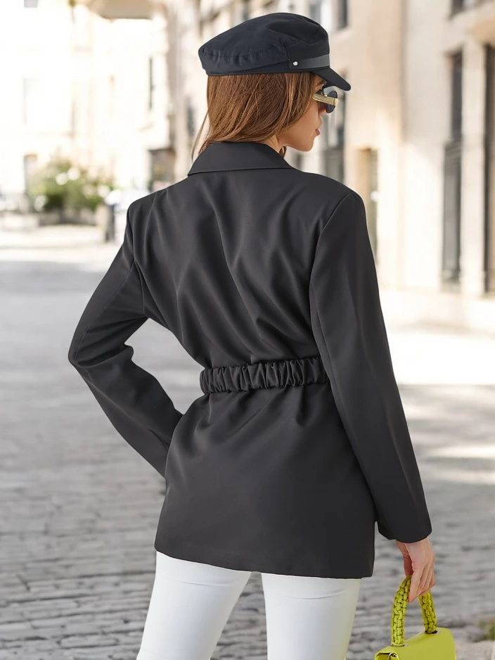 Royalfashion Damenjacke mit Gürtel und dekorativem Blumenmuster