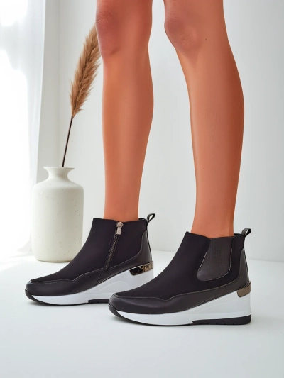 Royalfashion Damen Stiefeletten auf einem versteckten Keil Zafico