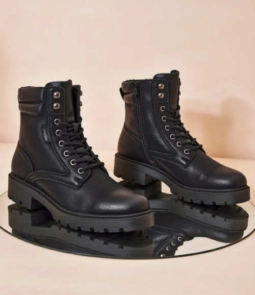 Робочі черевики жінок Royalfashion Fiemo