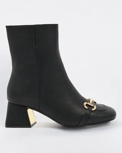 Royalfashion Schwarze Damenstiefel mit niedrigem Schaft Referra