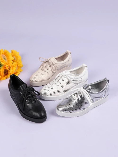 Royalfashion Жіночі перфоровані черевики Gofielle