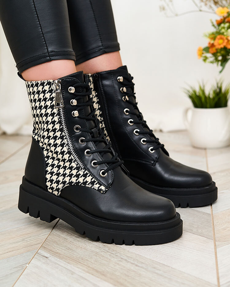 Royalfashion Schwarze Damenstiefel mit Zatafel-Pepita-Einsatz