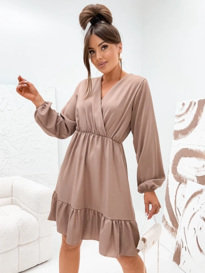 Royalfashion Жіноча міні-сукня з оборками та запашним декольте