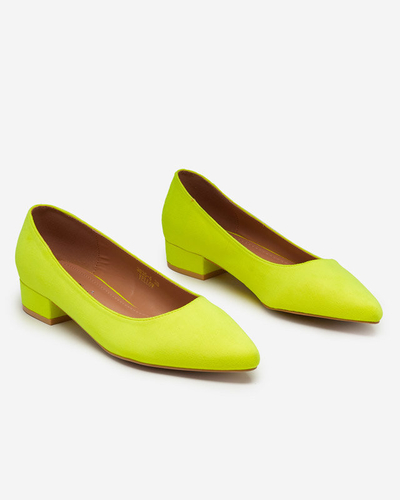 Неонові жовті туфлі на плоскому каблуці Czinni