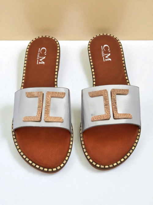 Royalfashion Жіночі шльопанці з екошкіри з декором Gildra