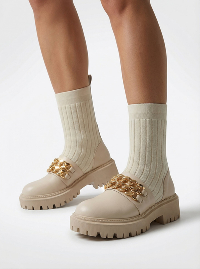 Royalfashion Elegante Damenstiefel mit Ornament Olluf