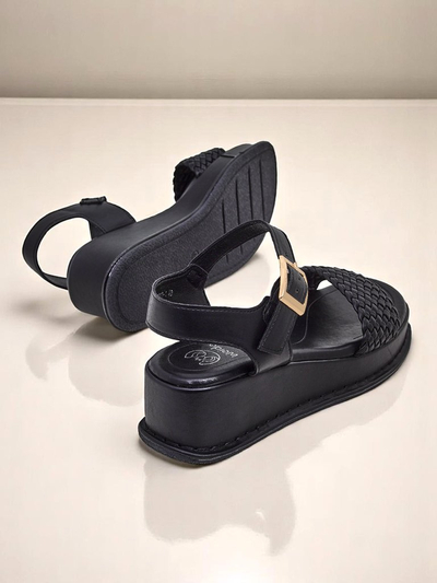 Royalfashion Damen Keilsandaletten mit geflochtenem Riemen Fiolle