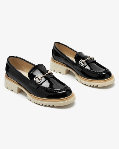 Schwarz lackierte Damenmokassins mit Kette Soterra - Footwear