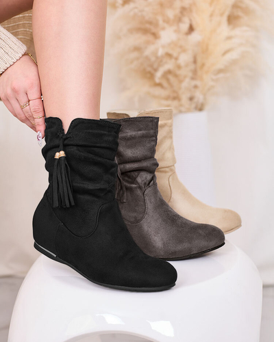 Royalfashion Schwarze Stiefel aus Öko-Wildleder mit verstecktem Anker Lovely