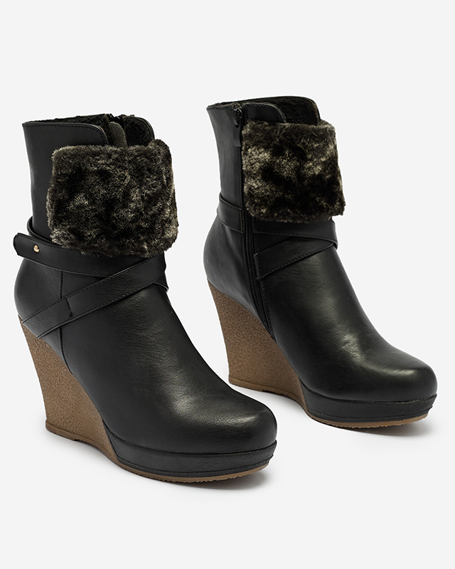 Schwarze Damen-Keilstiefel mit Fell Emricca - Footwear