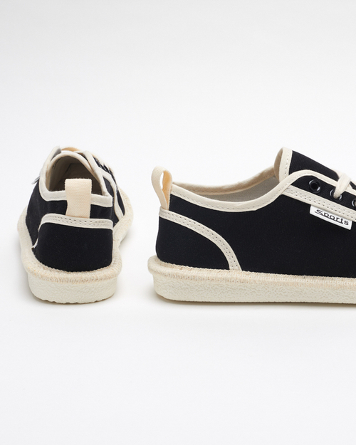 Чорні плетені жіночі кросівки Mokida - Взуття