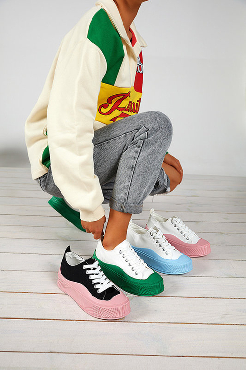 Біло-рожеві жіночі кросівки, тип кросівки Nerikas - Взуття