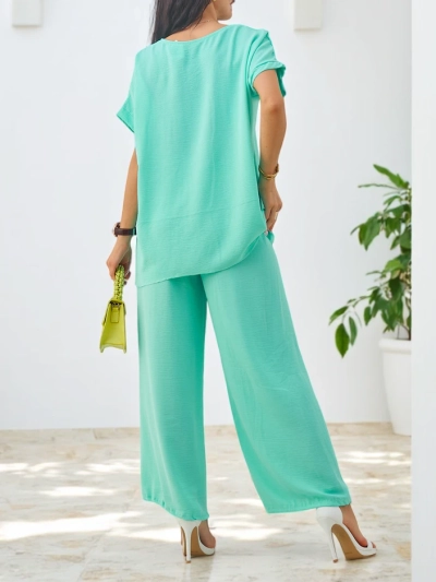 Royalfashion Damen-Set mit kurzen Ärmeln, dekorativem Blumenmotiv und weit geschnittenen Hosen