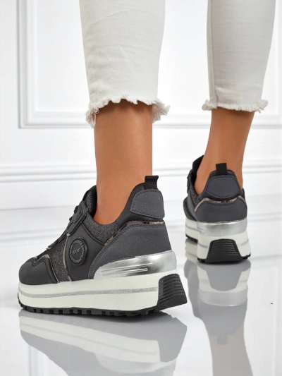Damen-Sneakers Callista Nero mit 4 cm Plateau, ökologisches Leder
