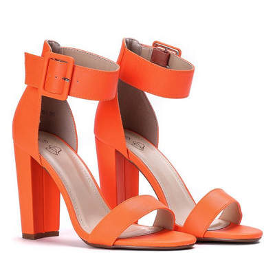 Orange neonfarbene Pfostensandalen mit Schließe Katiea - Schuhe
