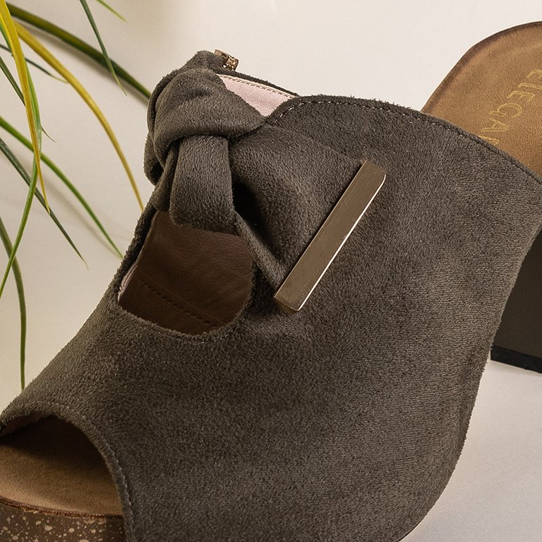 Grüne Damensandalen auf dem Kustai Post - Footwear