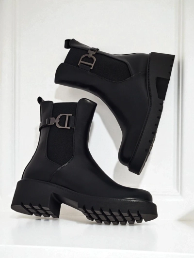 Höhere Damenstiefeletten aus Öko-Leder Ovella