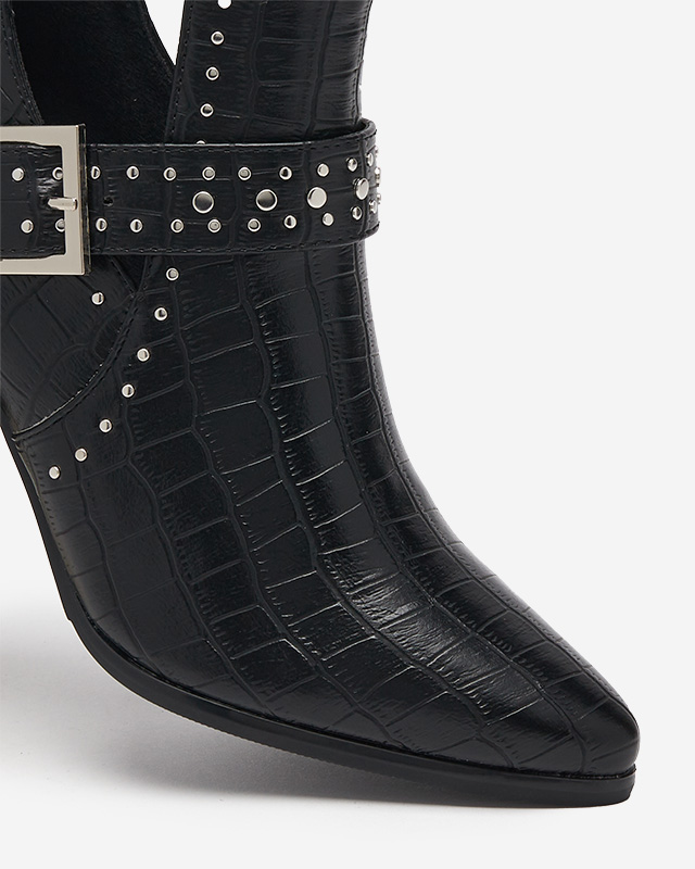 Schwarze Stiefel auf dem Pfosten mit Ausschnitten und Masieo-Schnallen - Schuhe