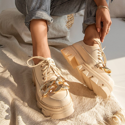 Beige flache Schuhe Eqoia - Schuhe