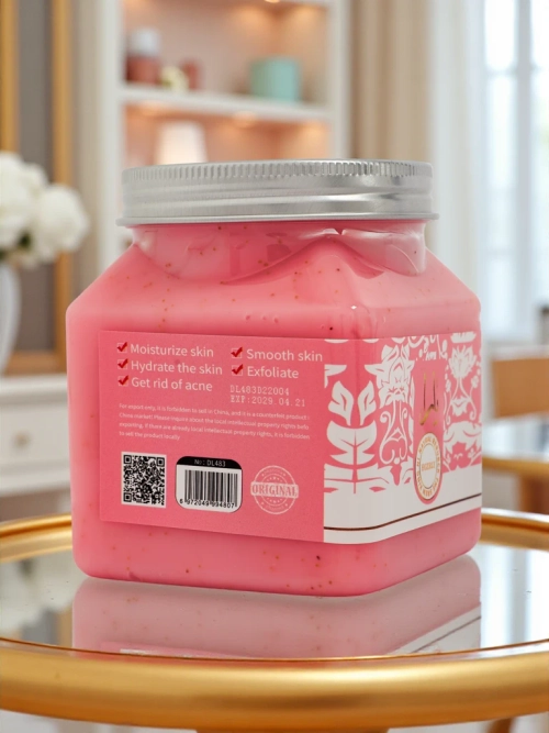 Дрібнозернистий пілінг для обличчя та тіла Berries