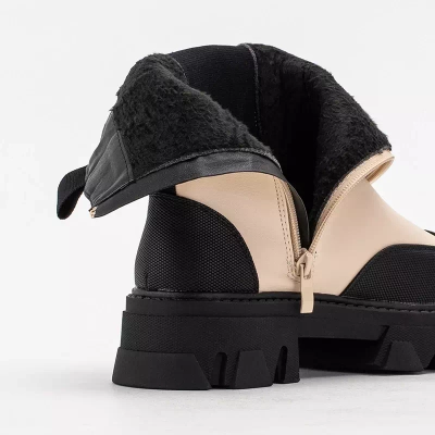OUTLET Beige Damenstiefel auf massiver Rosidi-Sohle - Schuhe