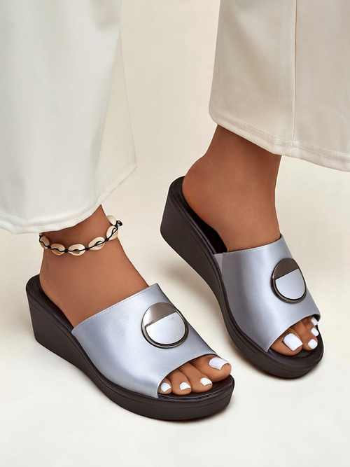 Royalfashion Жіночі босоніжки на танкетці Elira