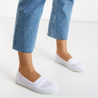Białe baleriny wykonane z materiału - Obuwie