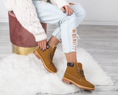 Isolierte braune Rimma-Wanderschuhe - Schuhe 1
