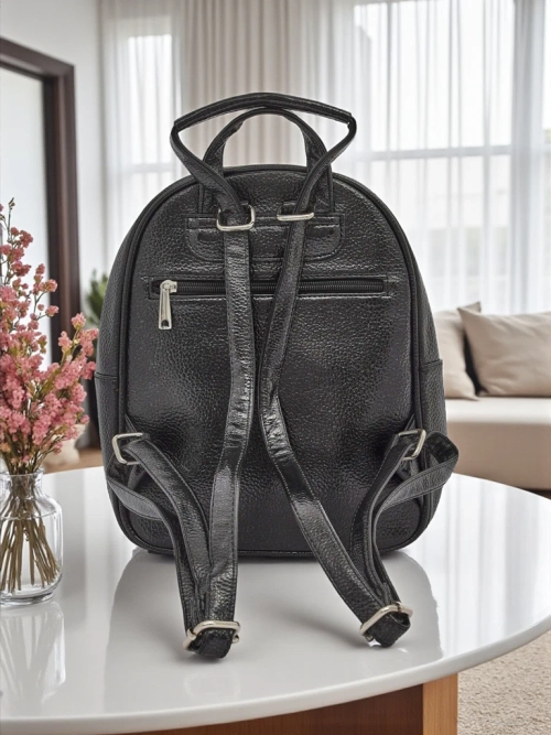 Royalfashion Жіночий рюкзак із екошкіри зі смужками Metallic Stripes