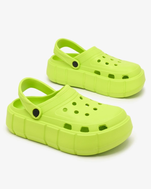 Жіночі шльопанці Royalfashion Неонові зелені з ажурною обробкою Mighty