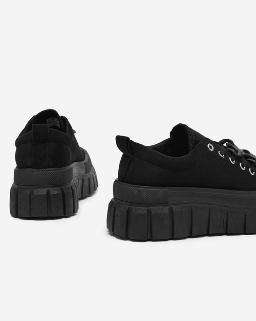 Чорні жіночі кросівки Mishta