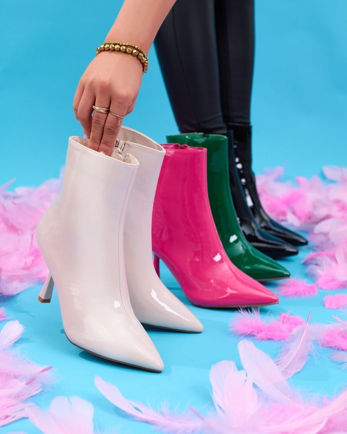 Royalfashion Бежеві лаковані жіночі черевики на качиному каблуці Elegant Classy