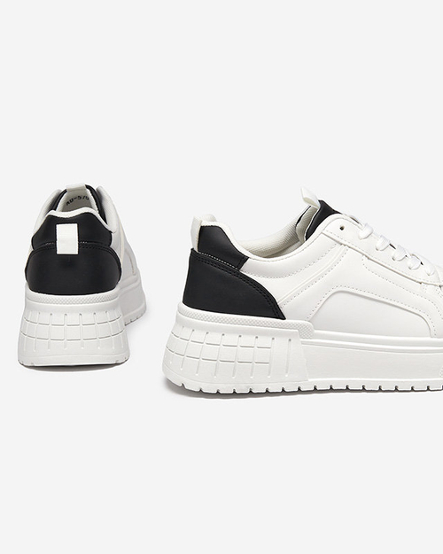 Чорно-білі жіночі кросівки на масивній підошві Cerecha